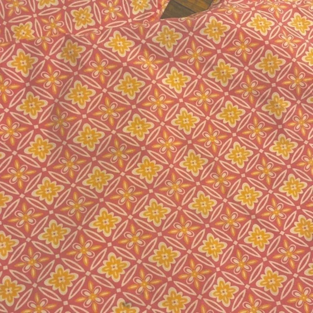 POTTERY BARN Teen Pink Floral Geometric Standard 30 x 19 in Pillowcases Set of 2