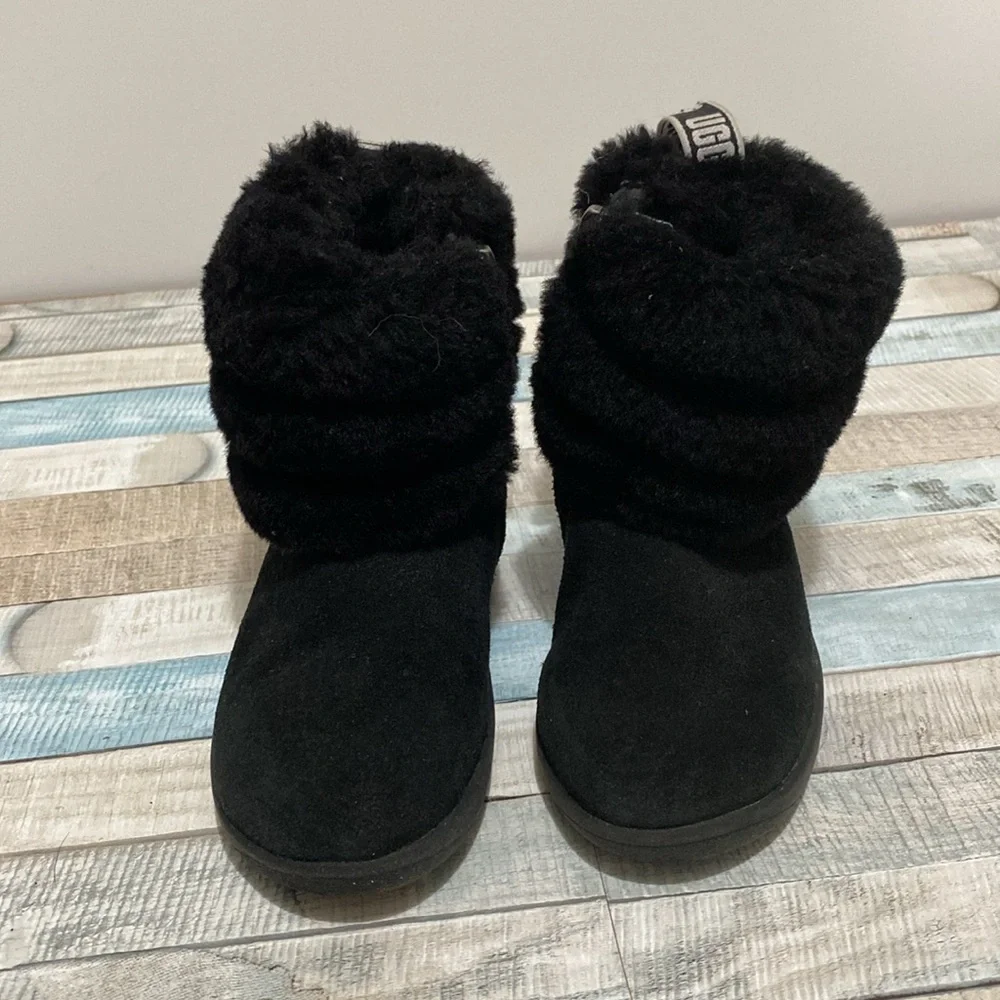 UGG mini boots size