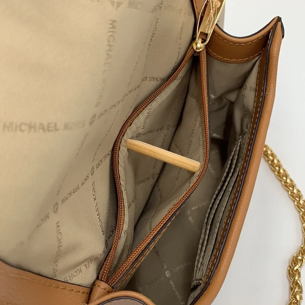 MICHAEL KORS SONIA SMALL SQUARE SHOULDER XBODY