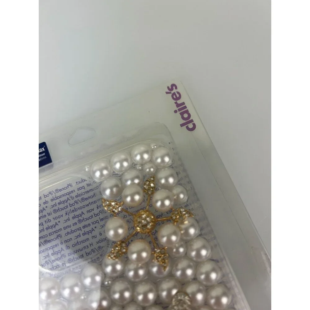 Claire's Iphone 12 ProMax Protective Phone Case White Pearl Rhinestone Floral
