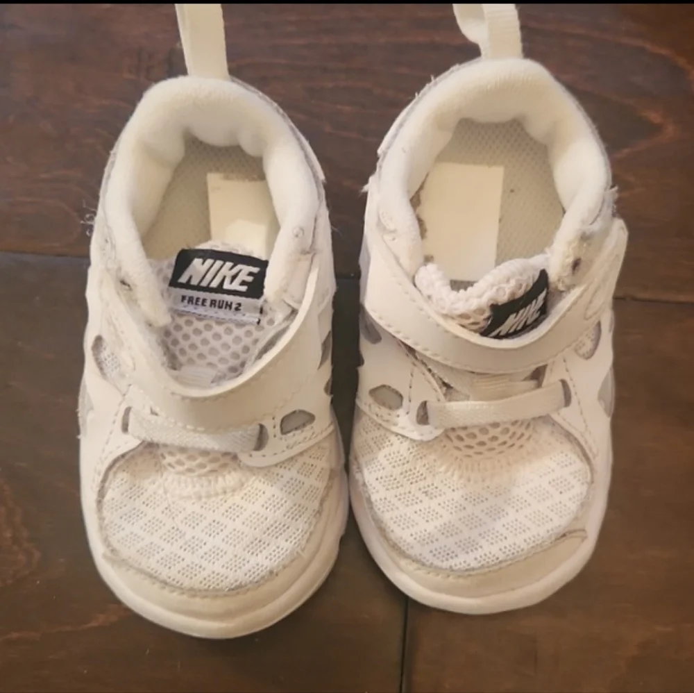 Nike boy sneakers
