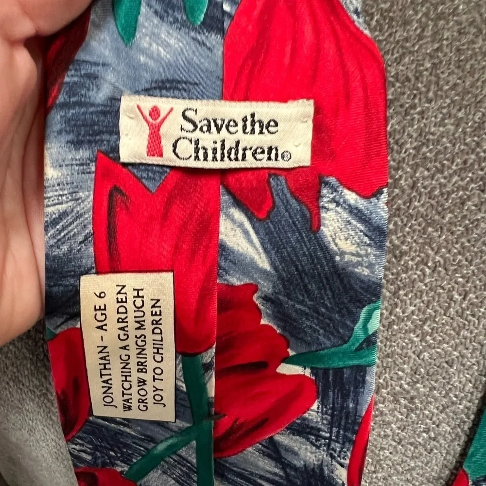 Save the Children Jonathan Tulips Flowers Mens Neck Tie Career WearNeck Tie