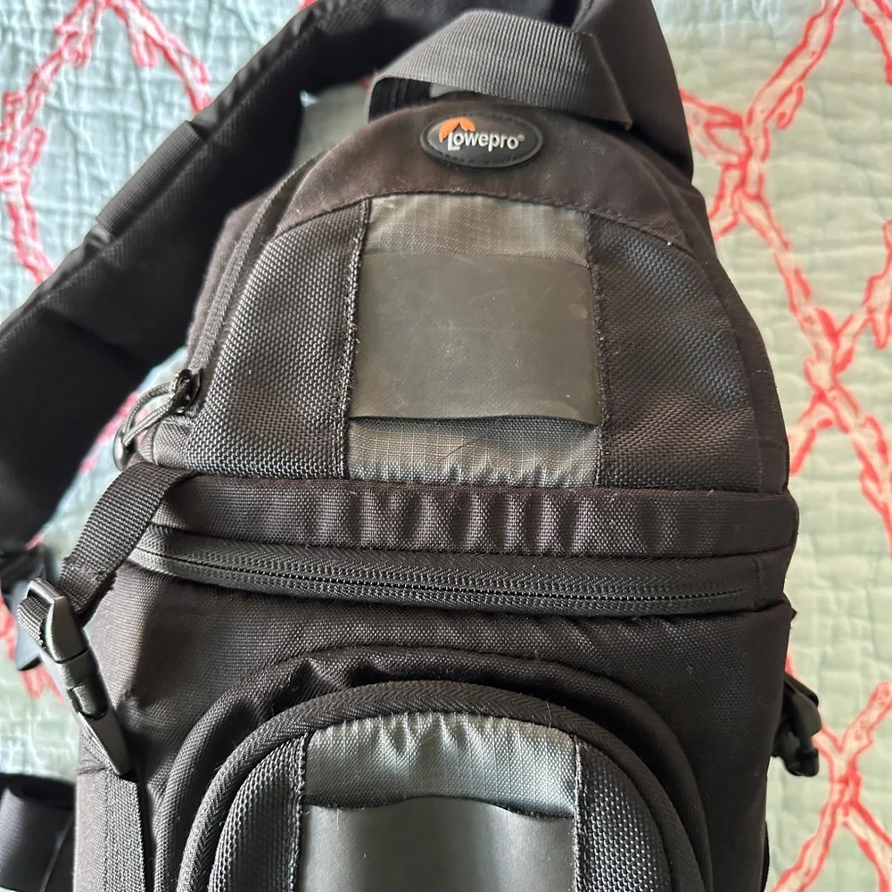 LowePro slingshot camera