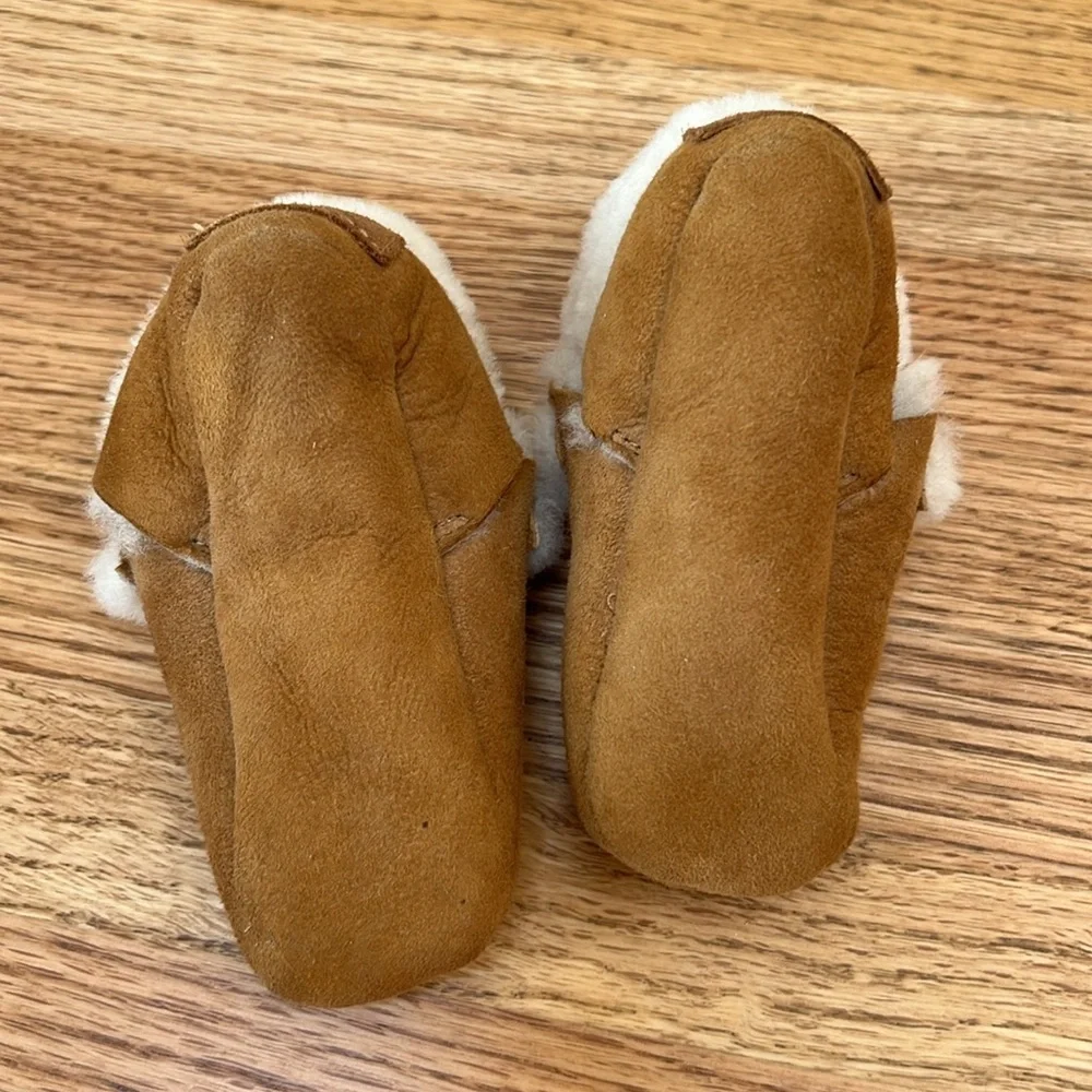 UGG Baby Infant Suede Booties Slipper Shoes 4-12M (Size 2/3)