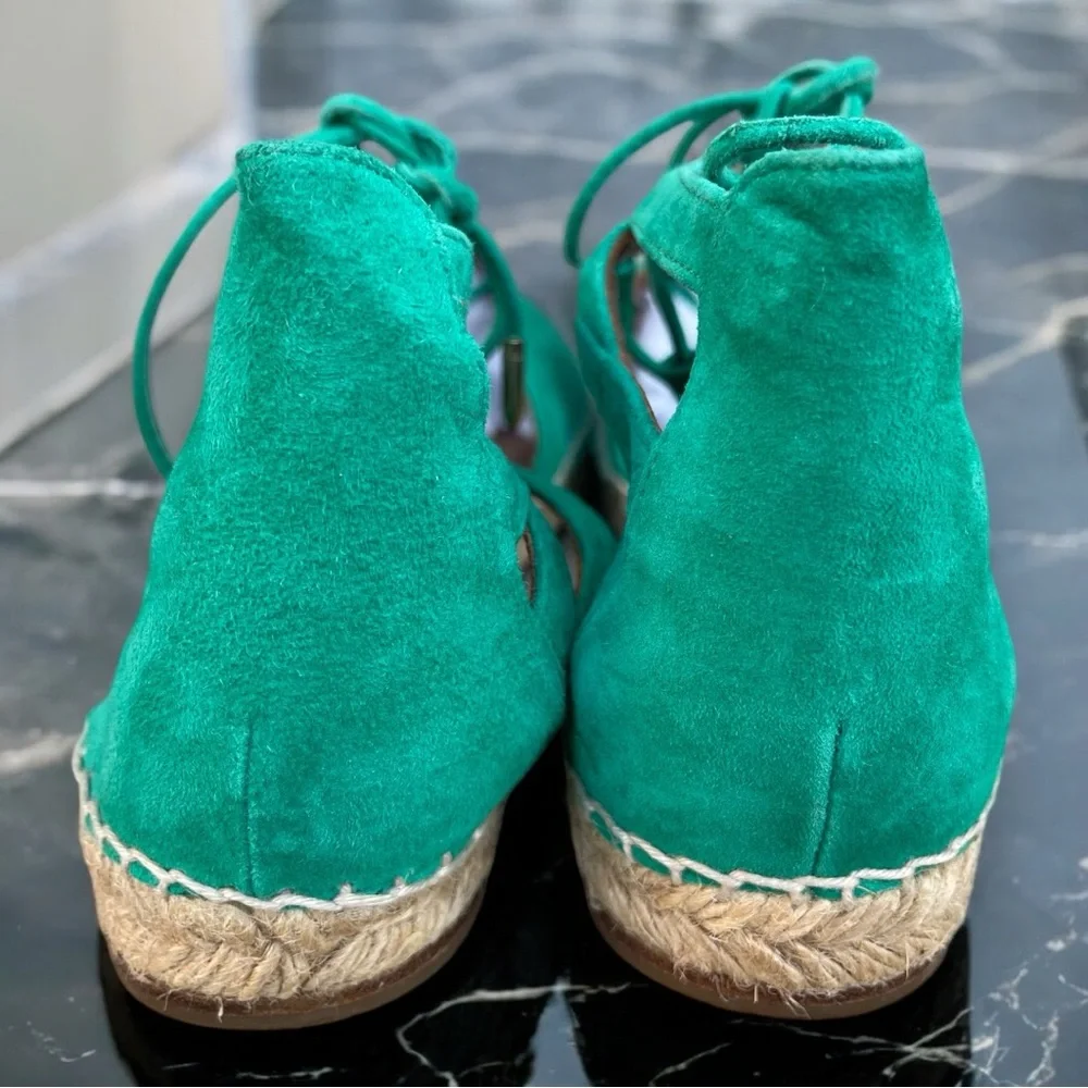 **pre loved