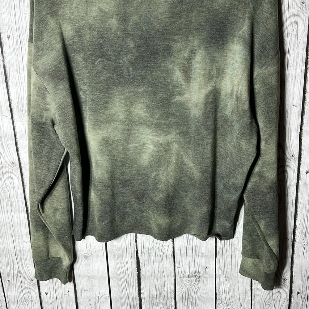 Vocal tie dye lightweight pull over hoodie size Small