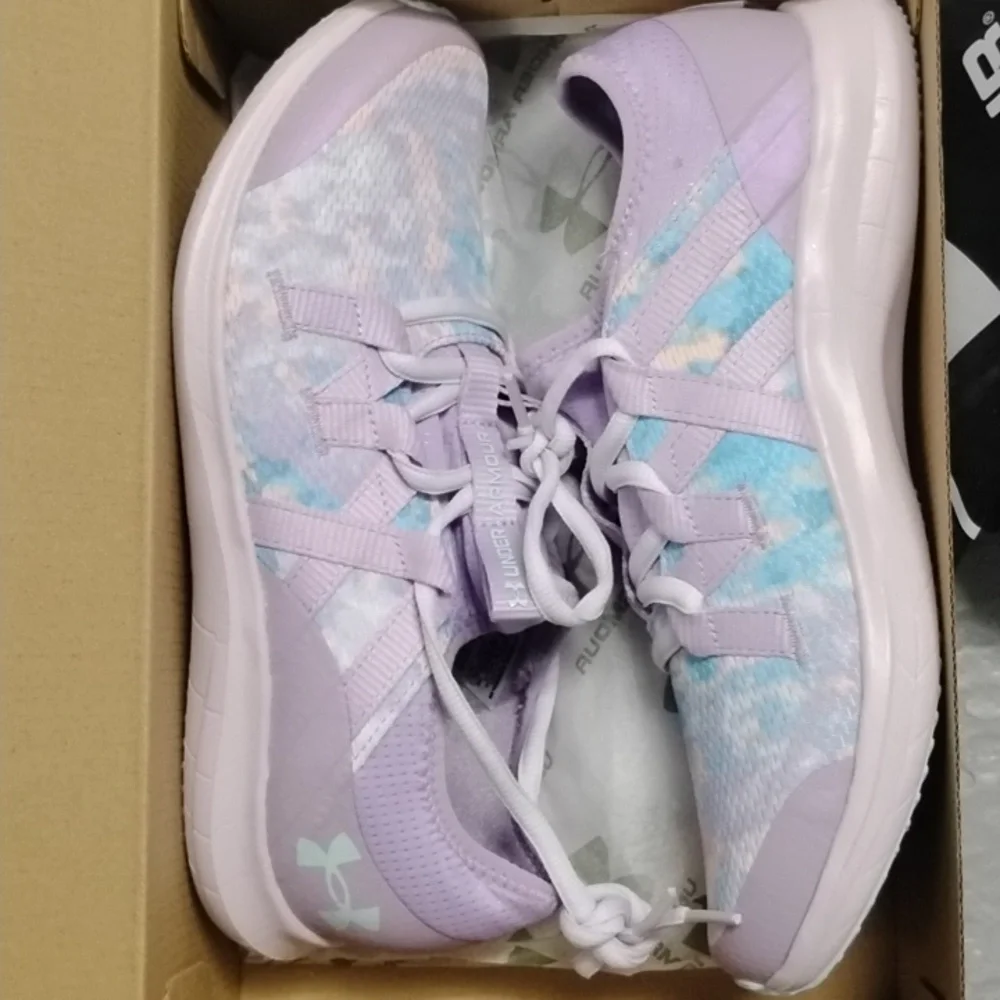 Nib under armor ggs infinity 3 sky violet