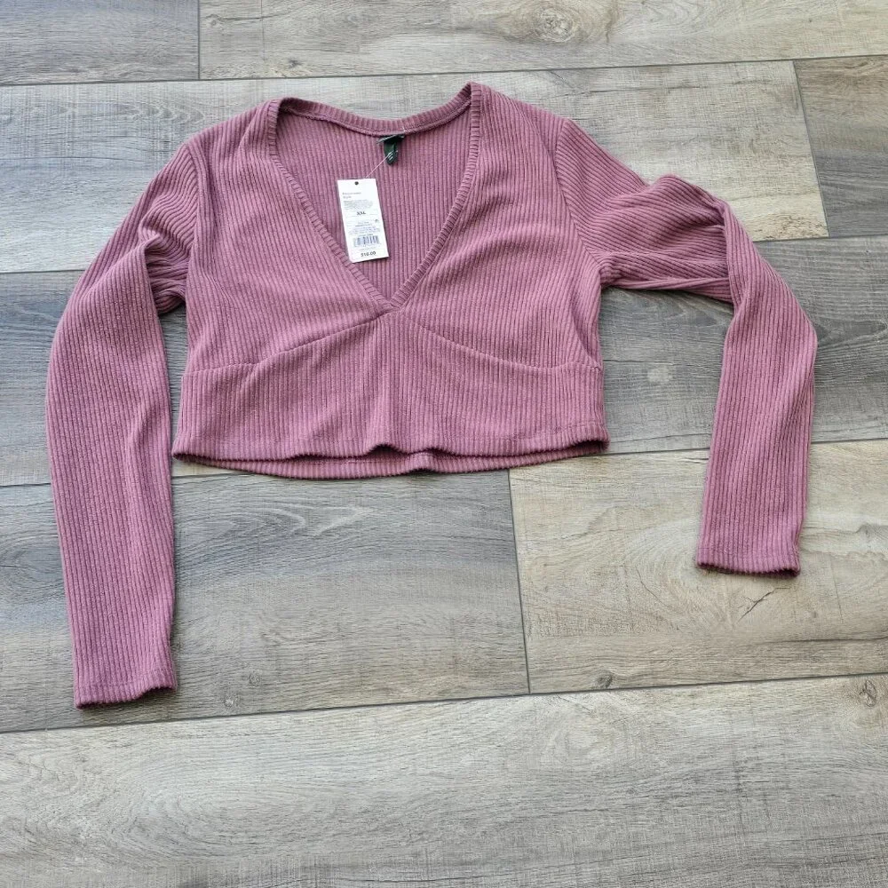 NWT - Crop Shirt, Size: XXL