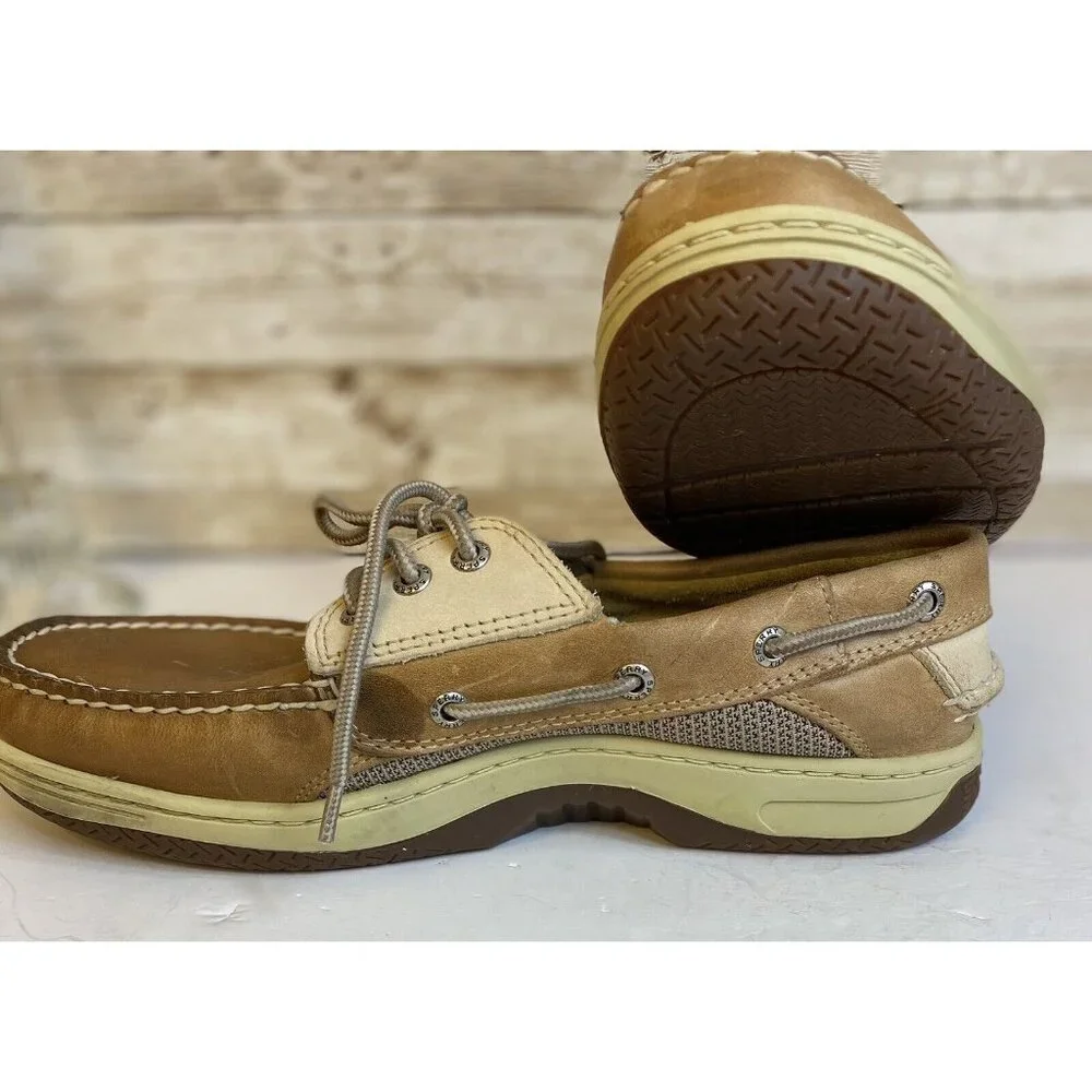 Sperry mens top
