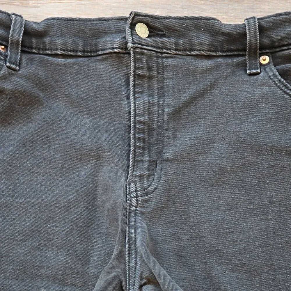 Levis Strauss High-Rise Shorts, Size: 18