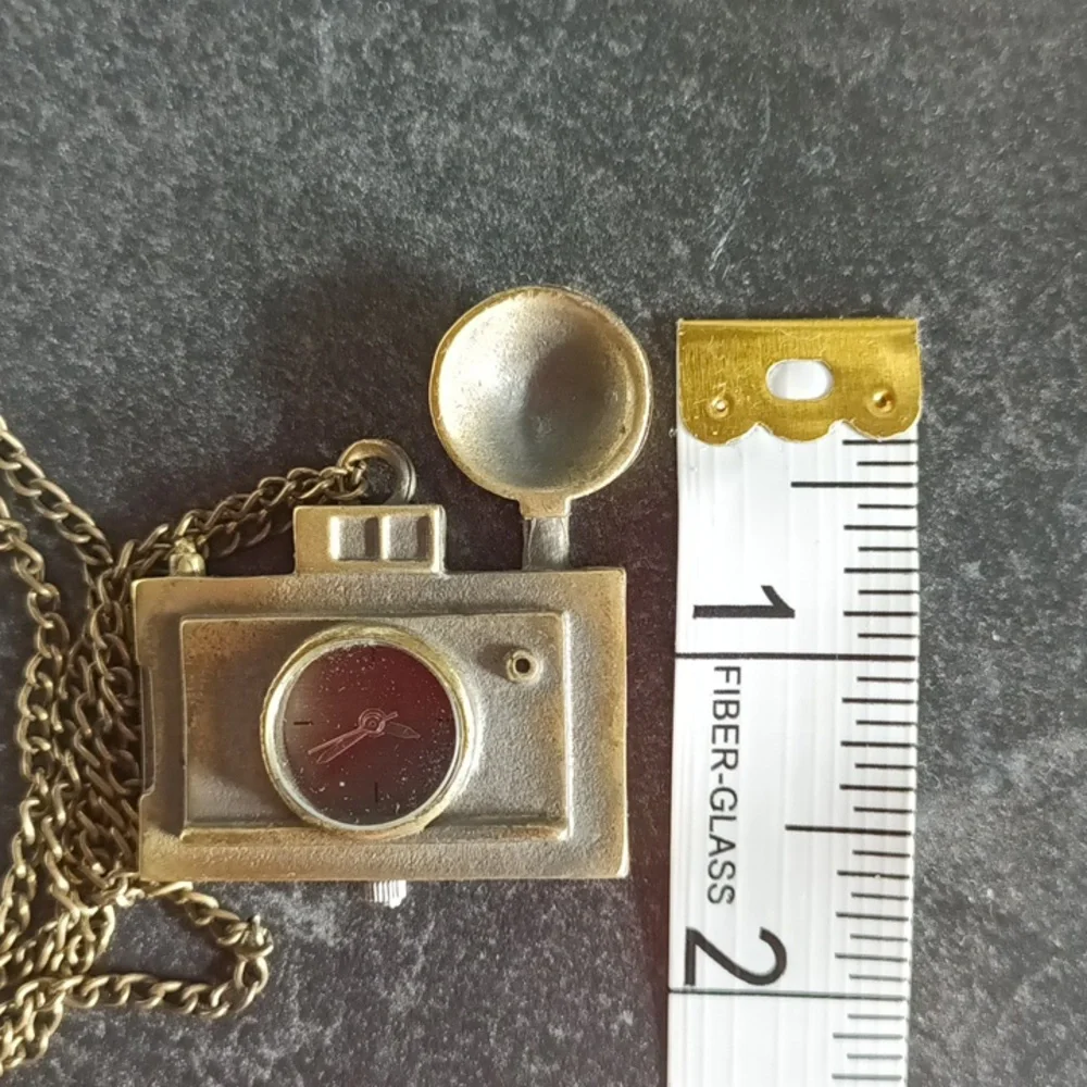 QSOS charming camera