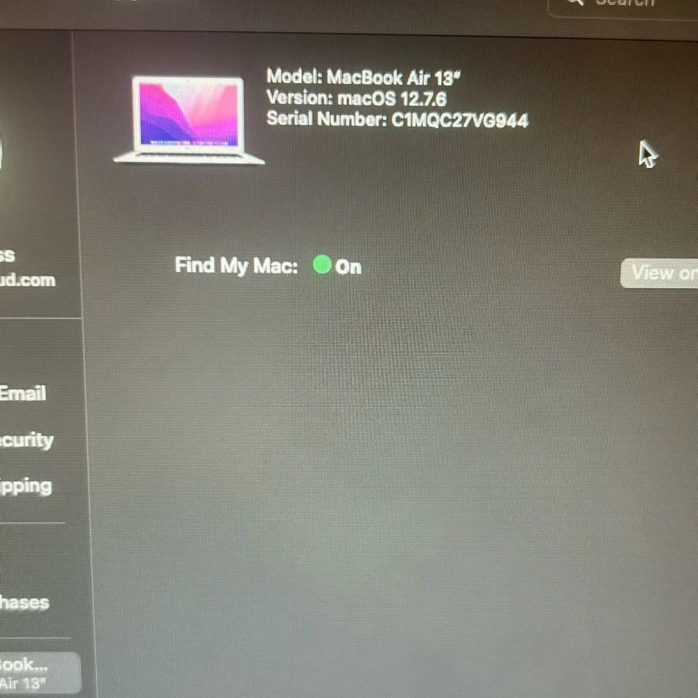 MacBook Air 2015 13” i7 - Great Condition (Small Battery Issue)