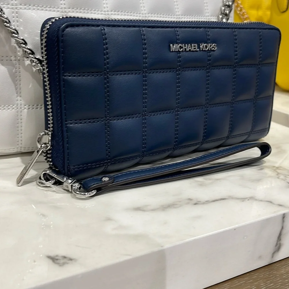 MICHAEL KORS Continental Wristlet Phone Case Wallet Navy NWT