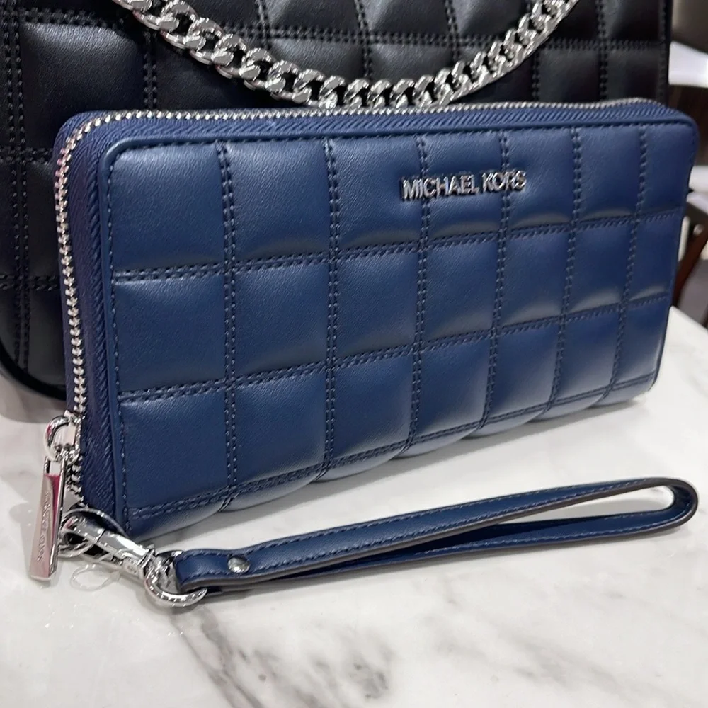 MICHAEL KORS Continental Wristlet Phone Case Wallet Navy NWT