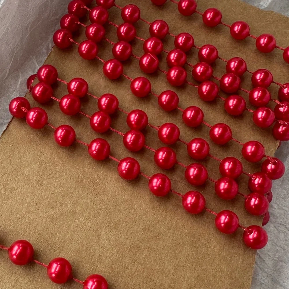 N/A plastic beads