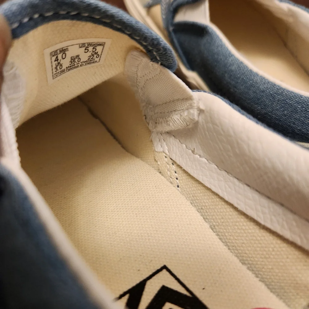 Vans slip blue