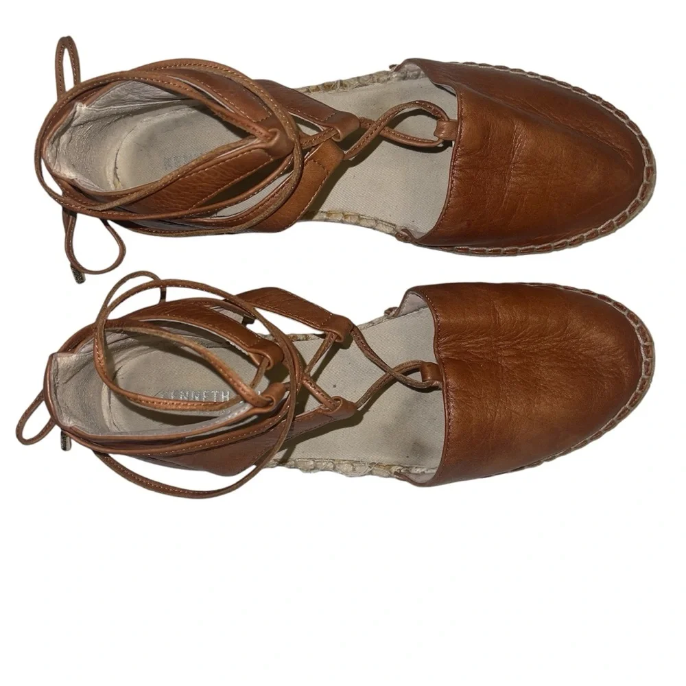 Kenneth Cole kenneth cole