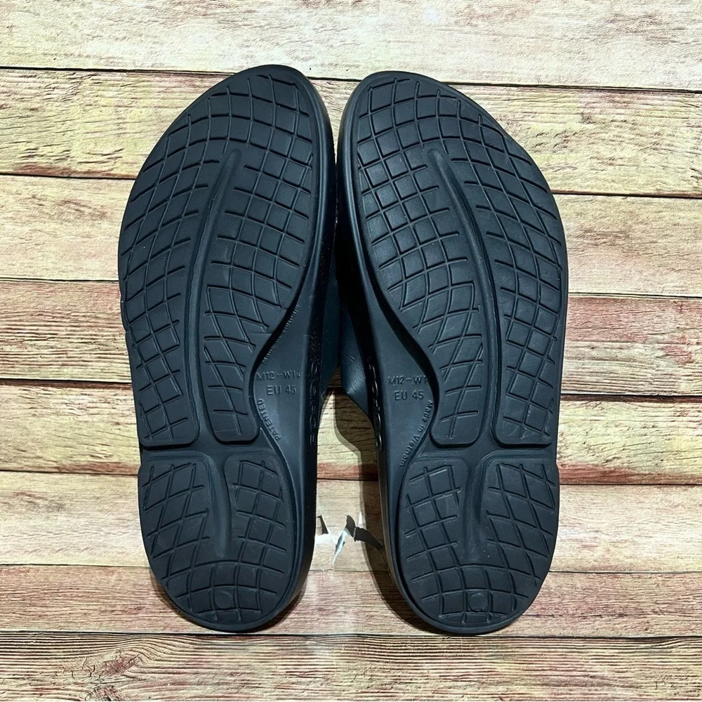 OOFOS ooahh black