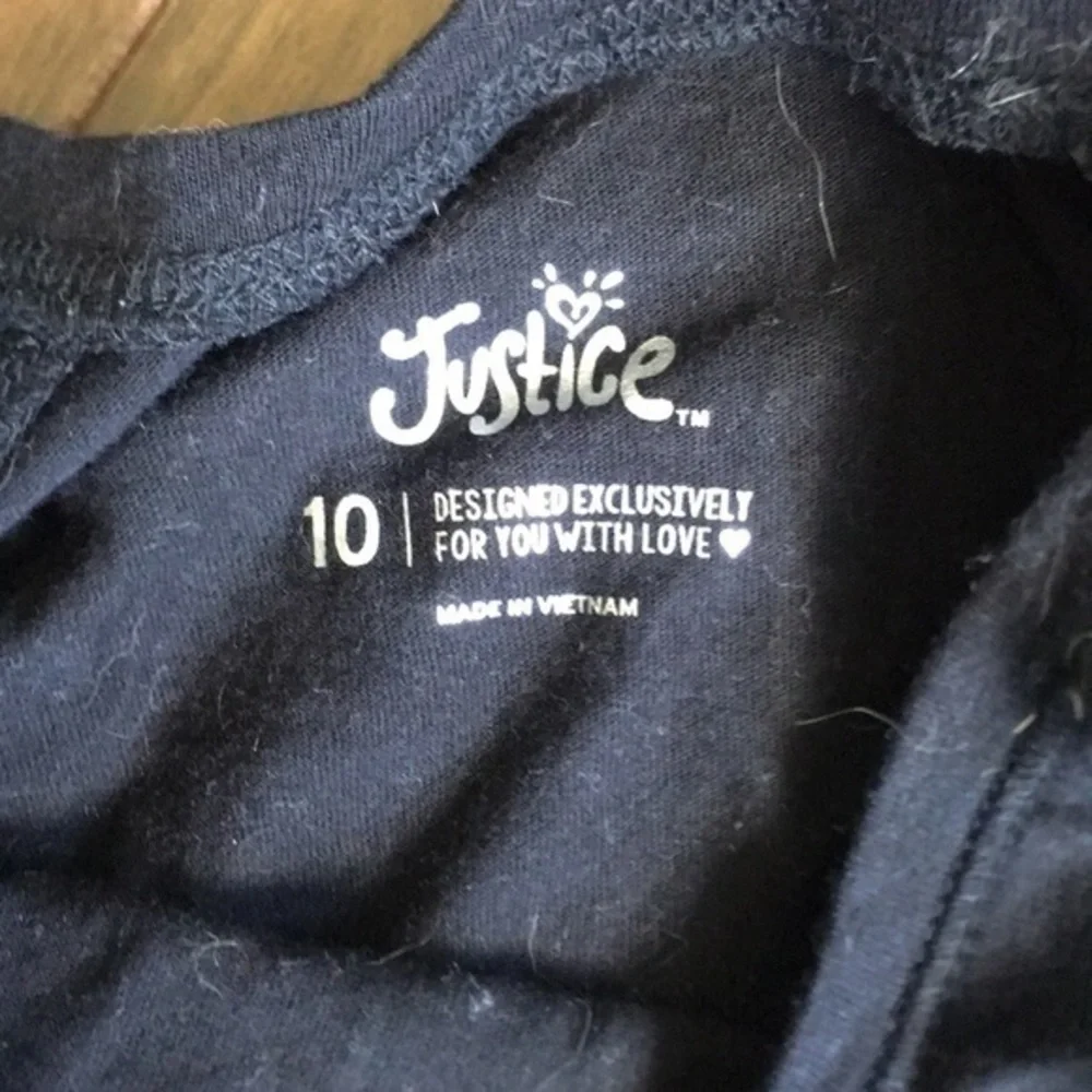 Justice tee Size 10‎