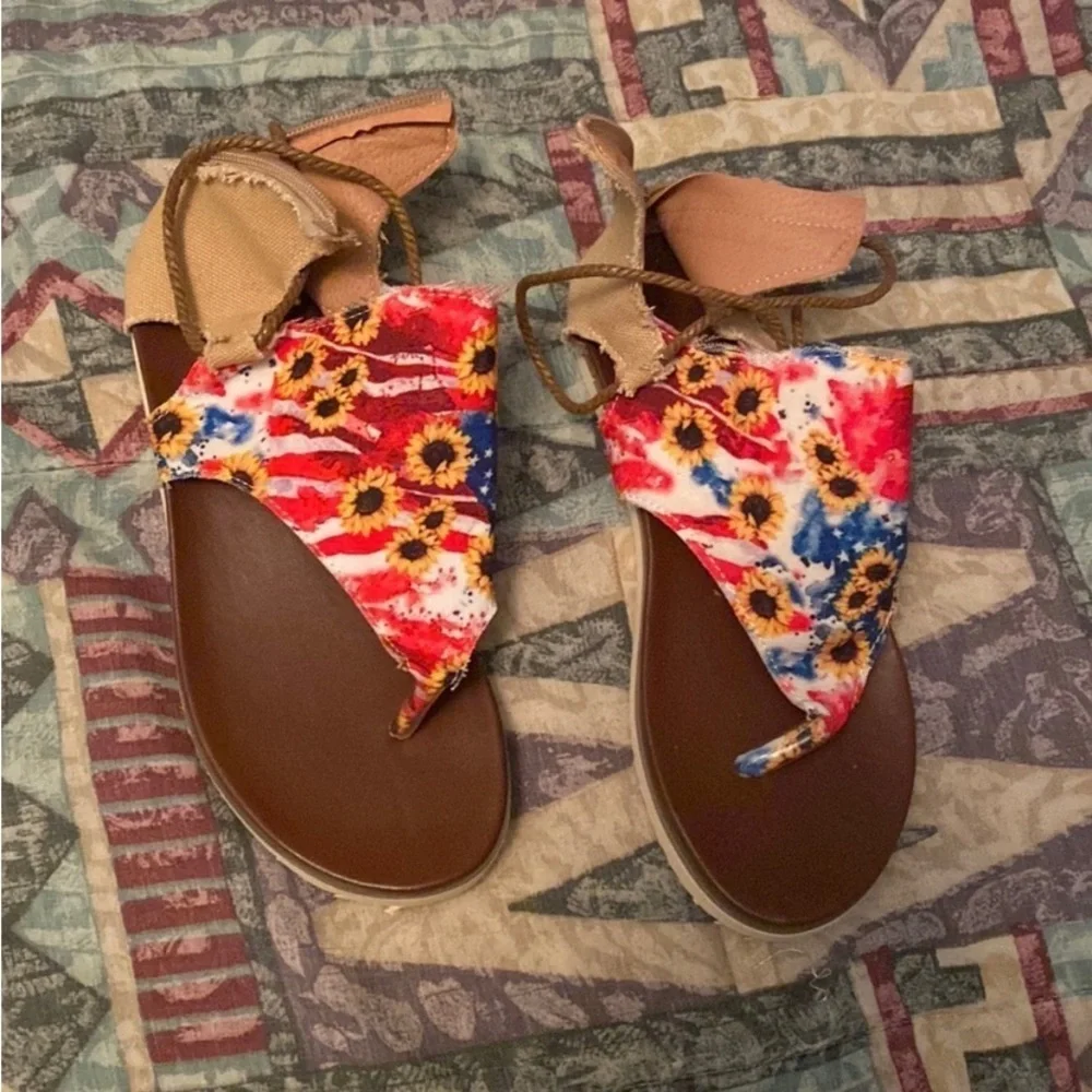Boho gladiator canvas sandal size 7