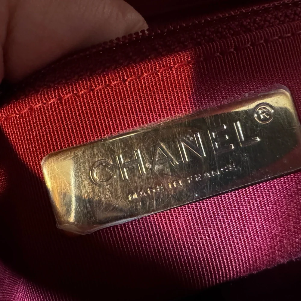 CHANEL 19 Large Quilted handbag