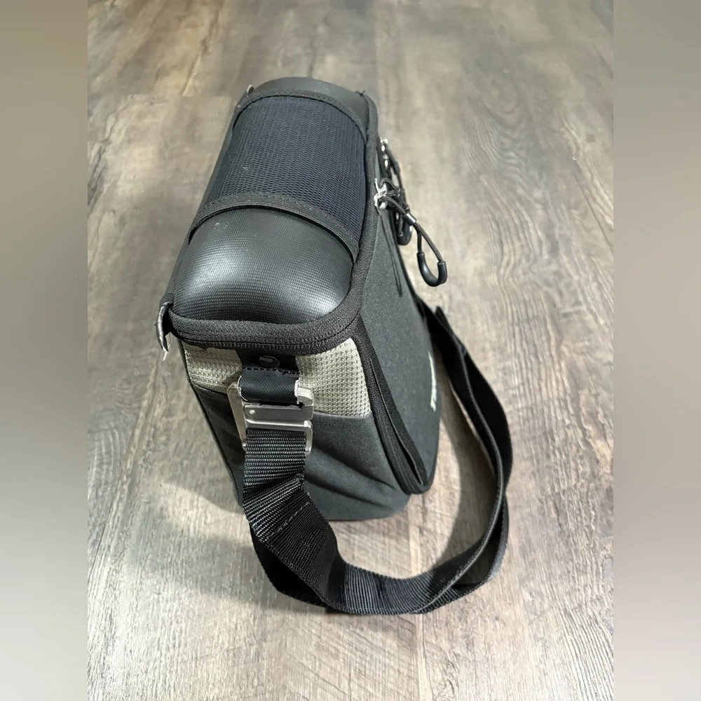 Thule good used bag
