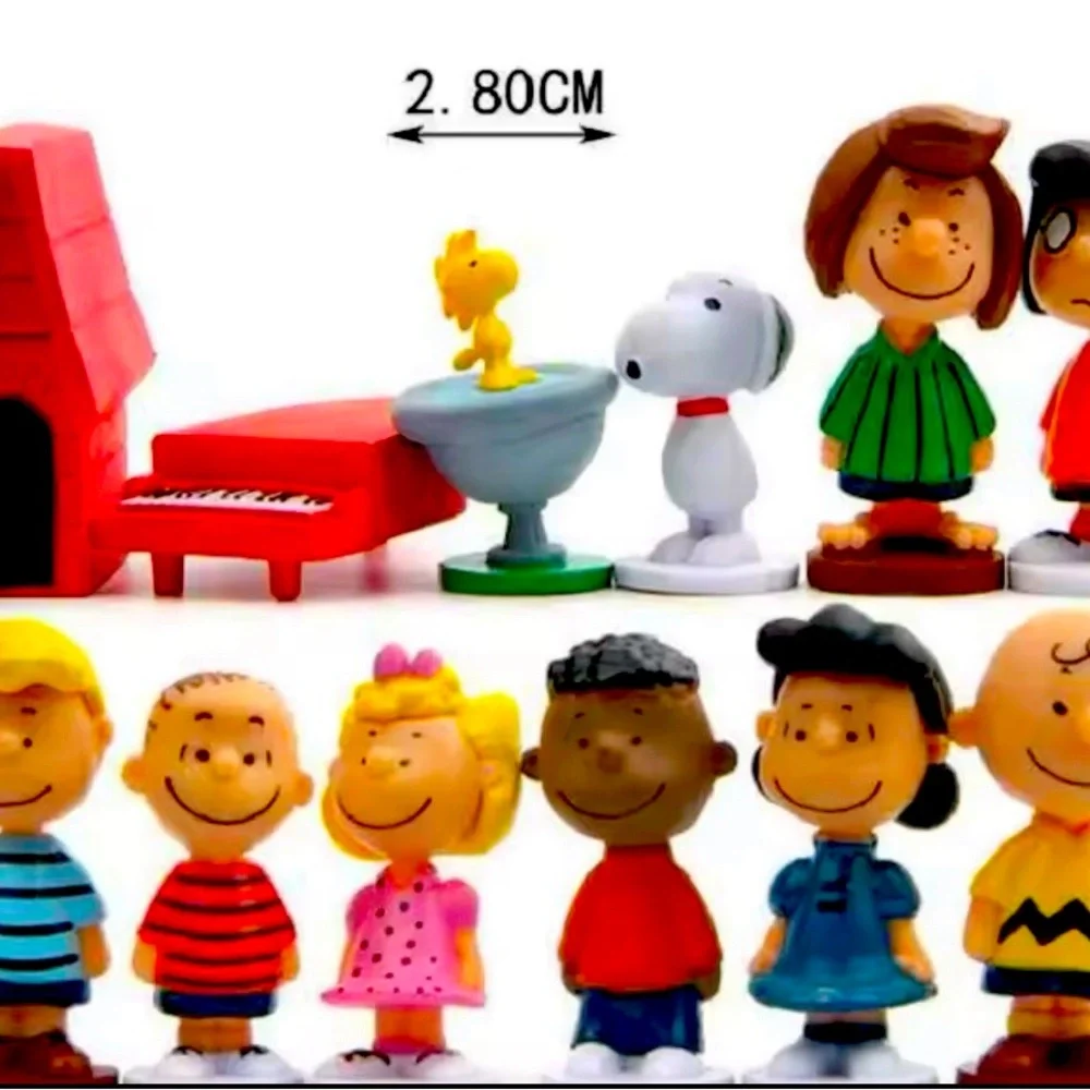 Snoopy figure miniature collection set.