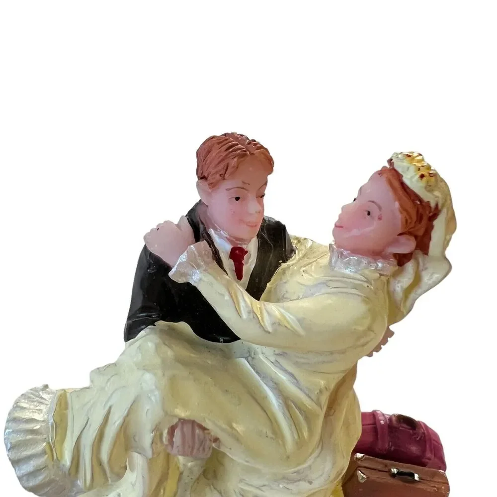 Lemax 2004 Just Married Couple Caddington Village Vintage Romantic Wedding Love