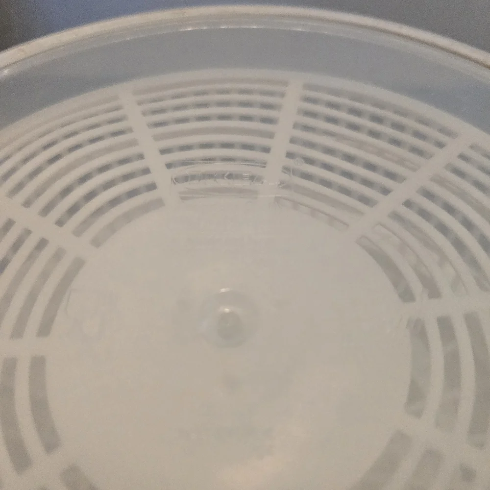 Ikea Salad Spinner Bowl TOKIG White Double Salad Lettuce Serving Bowl Container