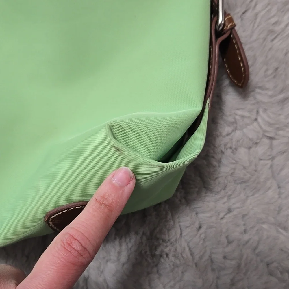 N/A treat pointed bag
