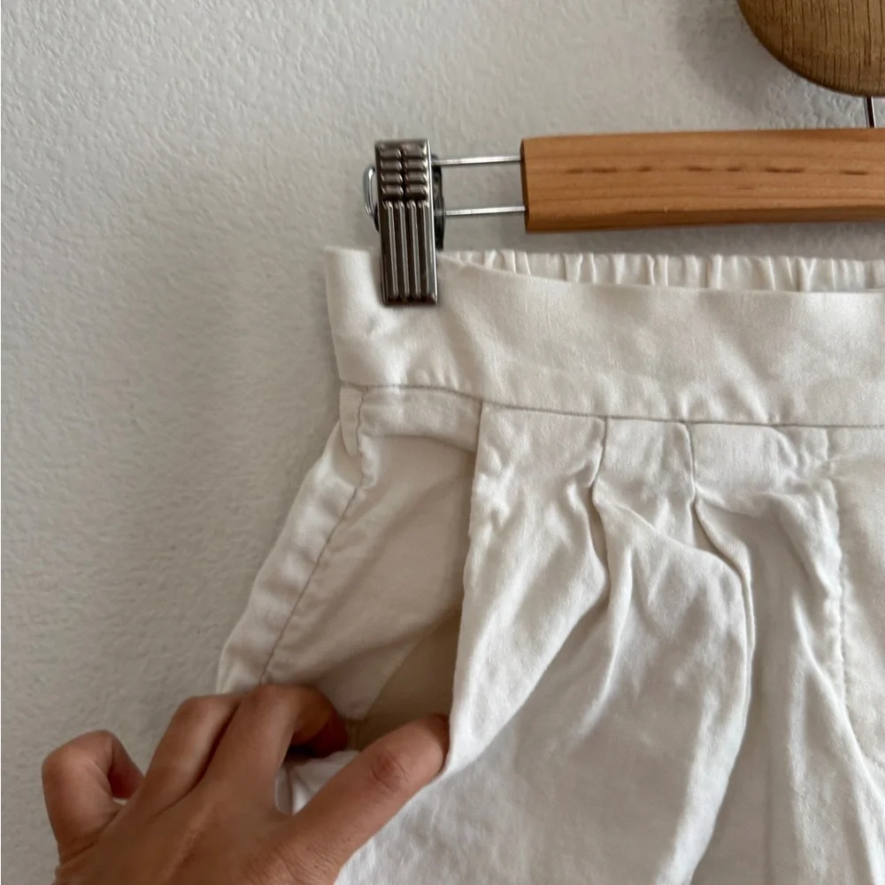 Aritzia Babaton White Linen Blend Pants