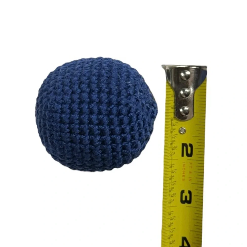 100% handmade crochet ball toy for cats with catnip inside! 100% cotton yarn toy