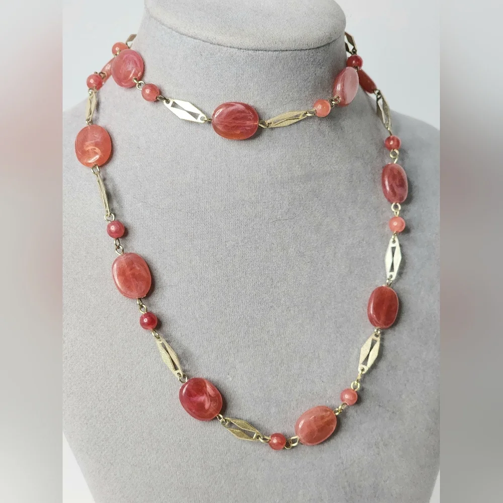 N/A pink lucite