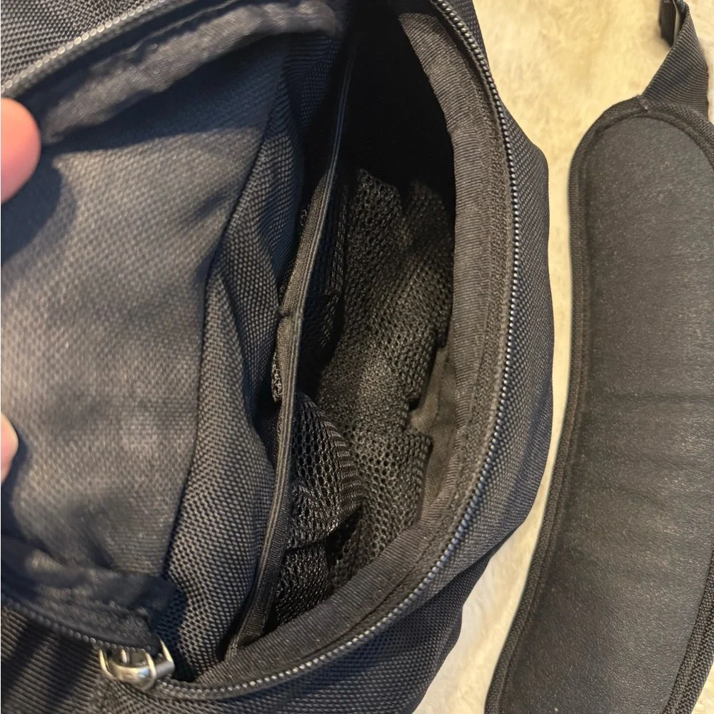 Vintage Jansport black large duffel bag