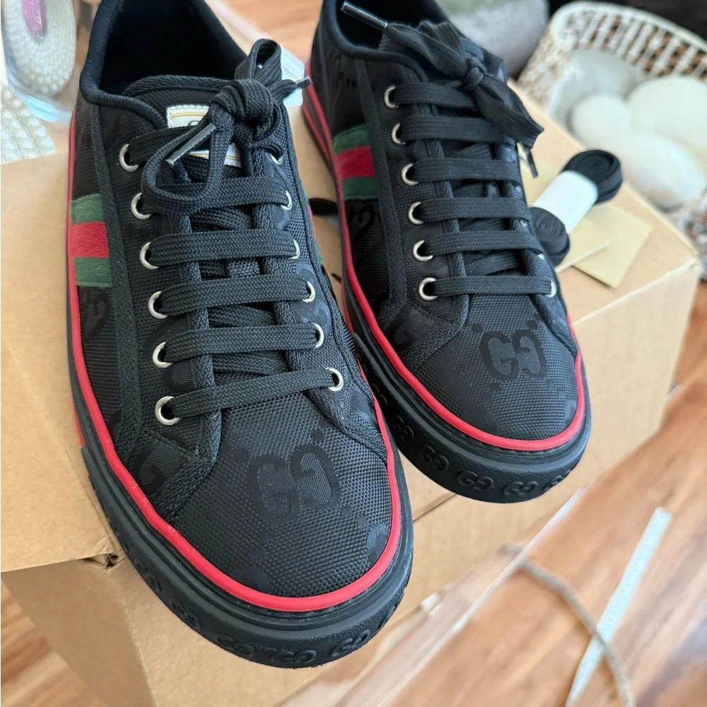 Gucci tennis shoes