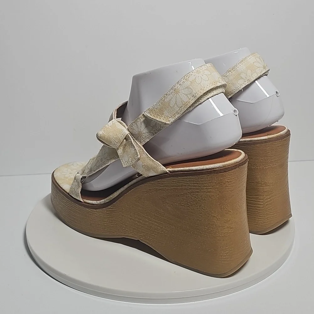 Lucky Brand Demmia Platform Wedge Sandals Daisy Floral Adjustable Yellow 7.5