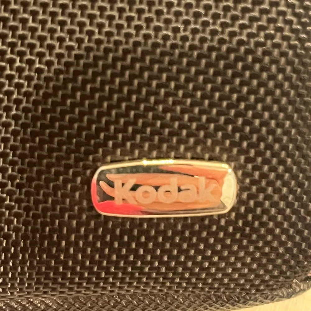 Vintage Y2K style Kodak camera, lense, accessories case bag. GUC!