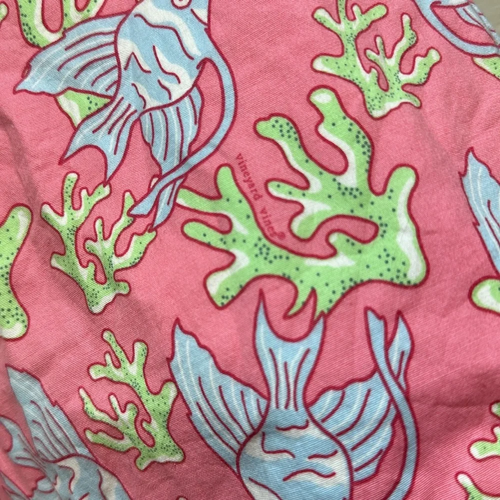 Vineyard Vines beach pulitzer