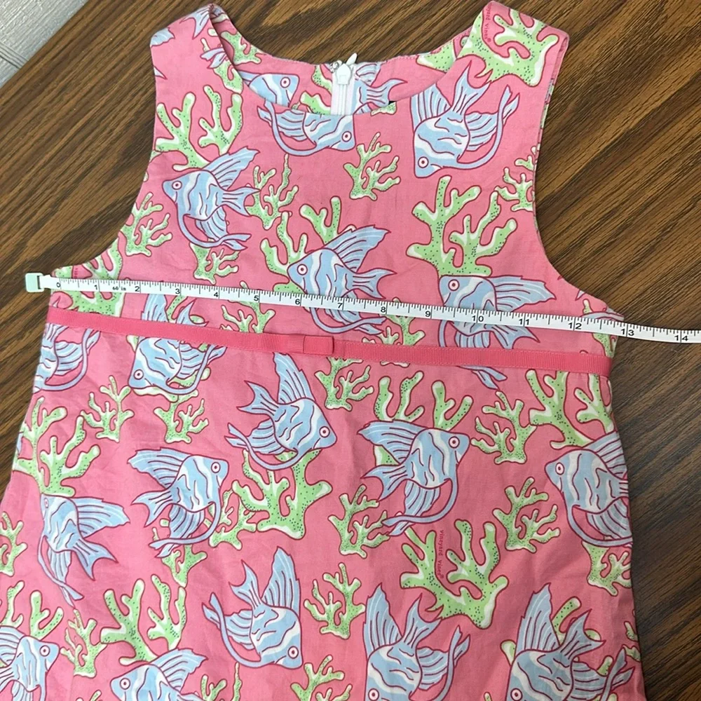 Vineyard Vines lined beach