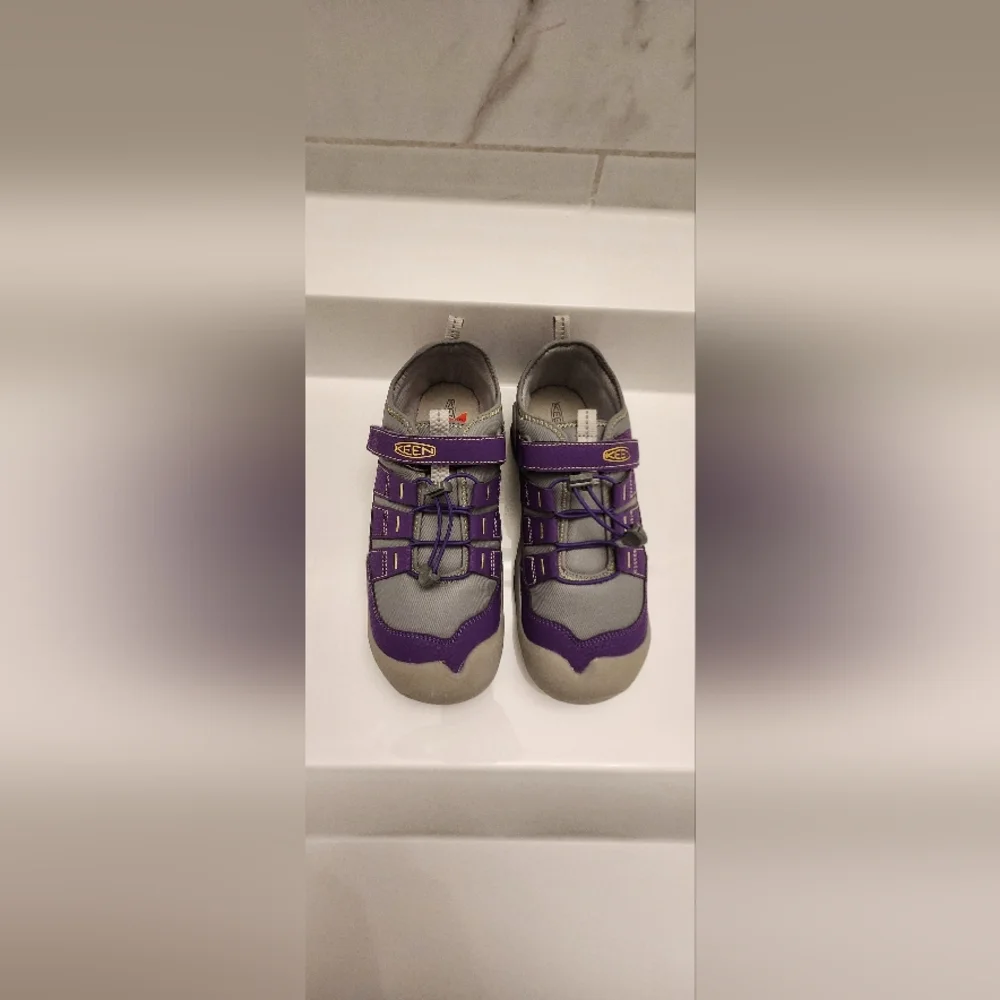 Keen kids howser