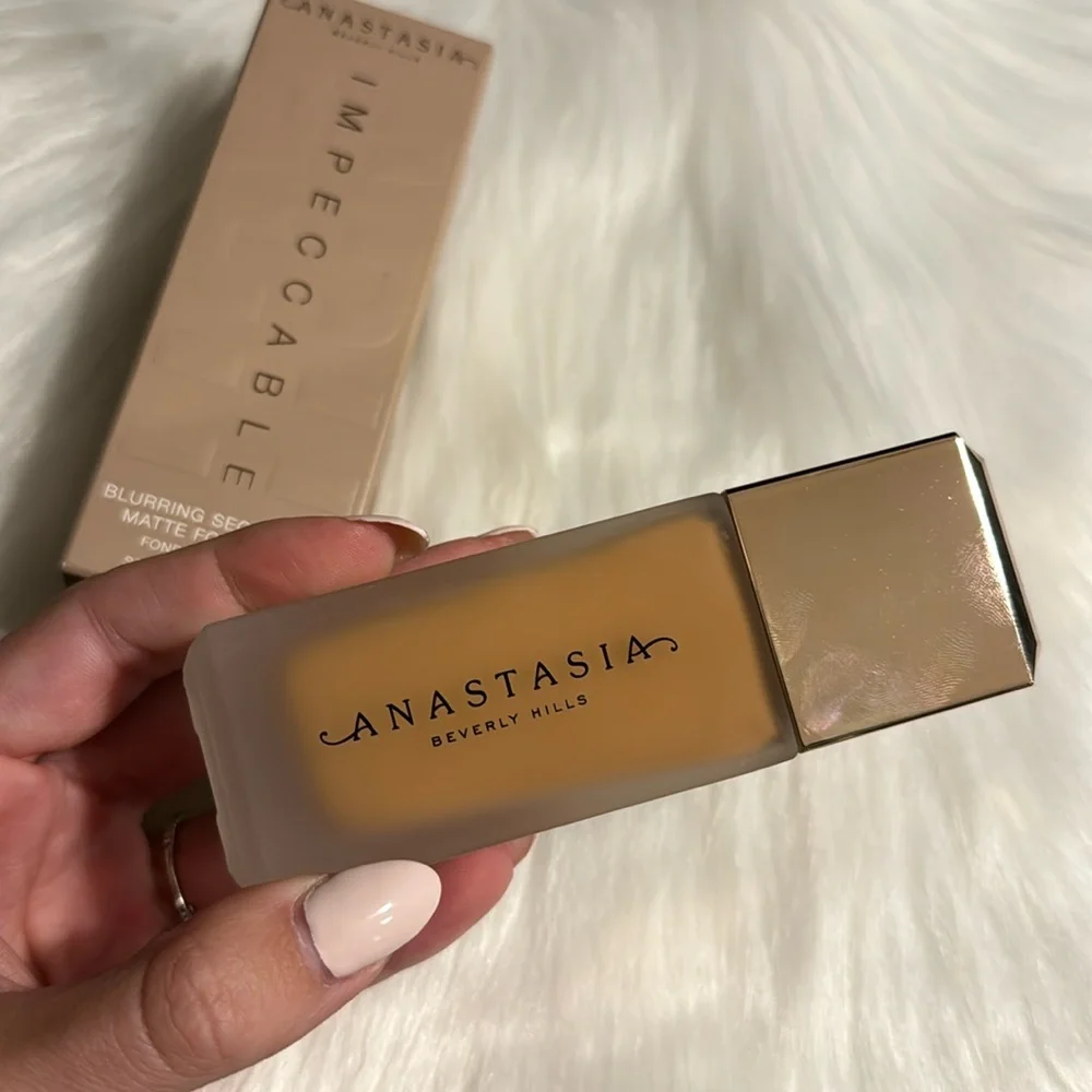 Anastasia Beverly Hills brand new