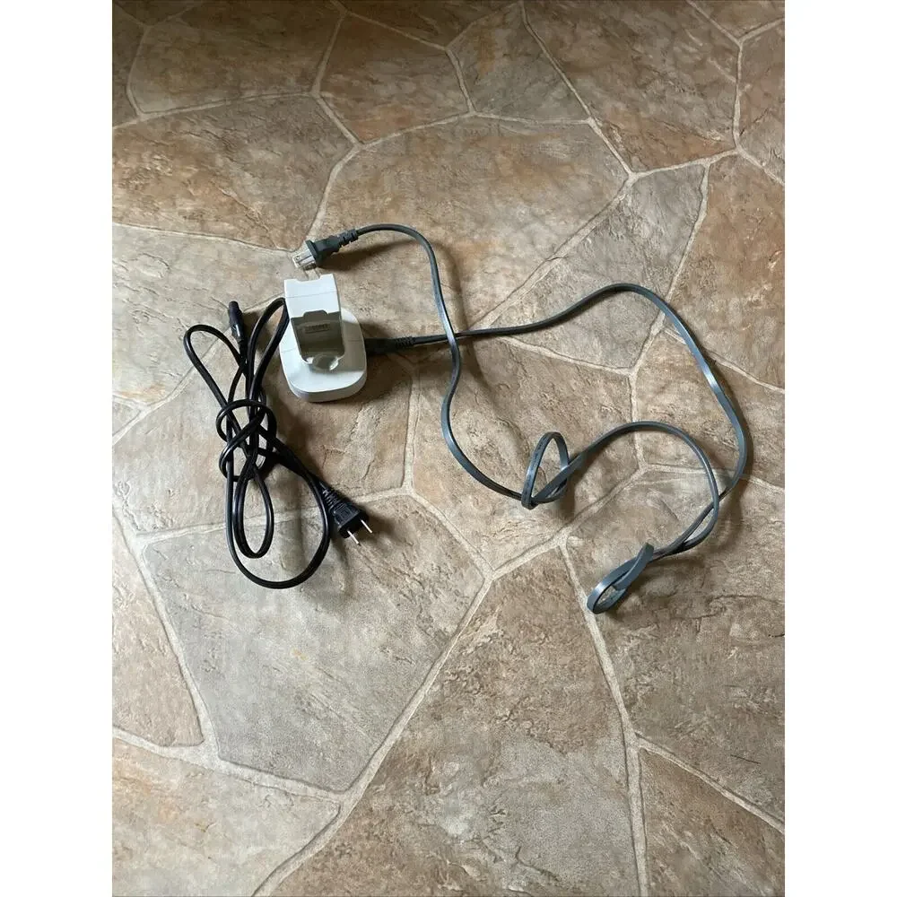 OEM Microsoft Xbox 360 Quick Charge Kit Base Station Only Tested X801981
