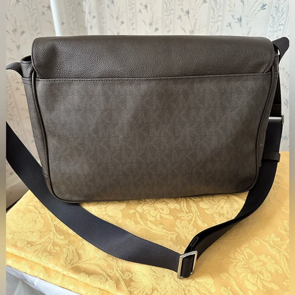 Michael Kors Brown Leather Laptop Bag