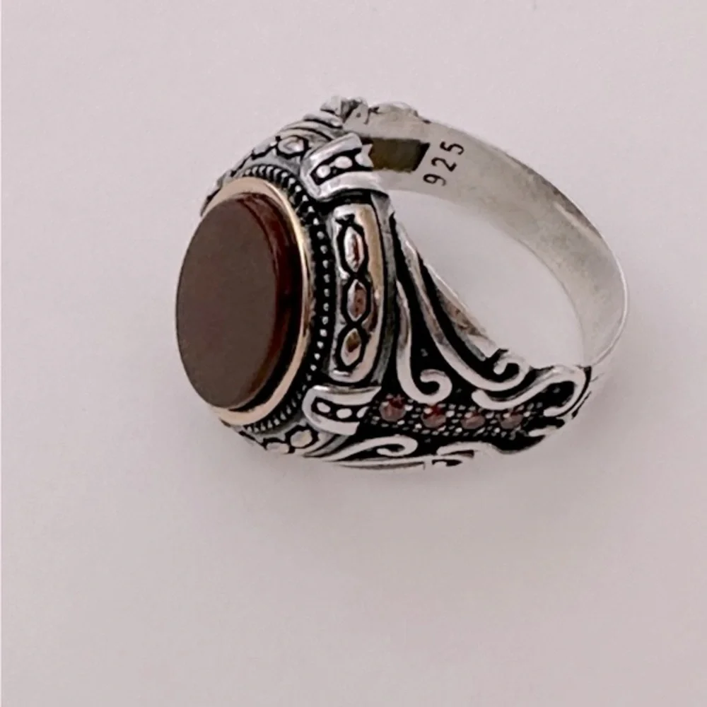925 Silver stunning ring red oval stone