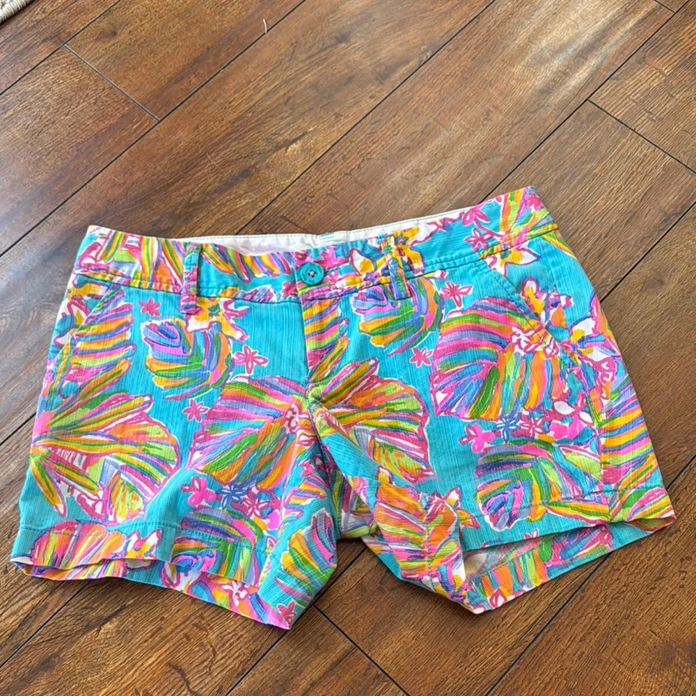 Lilly Pulitzer vibrant tropical