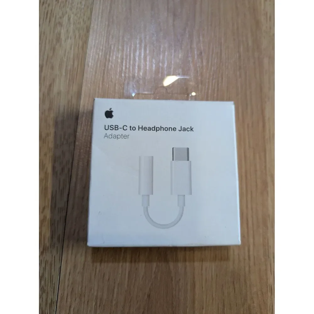Apple USB-C to‎ Headphone Jack Adapter