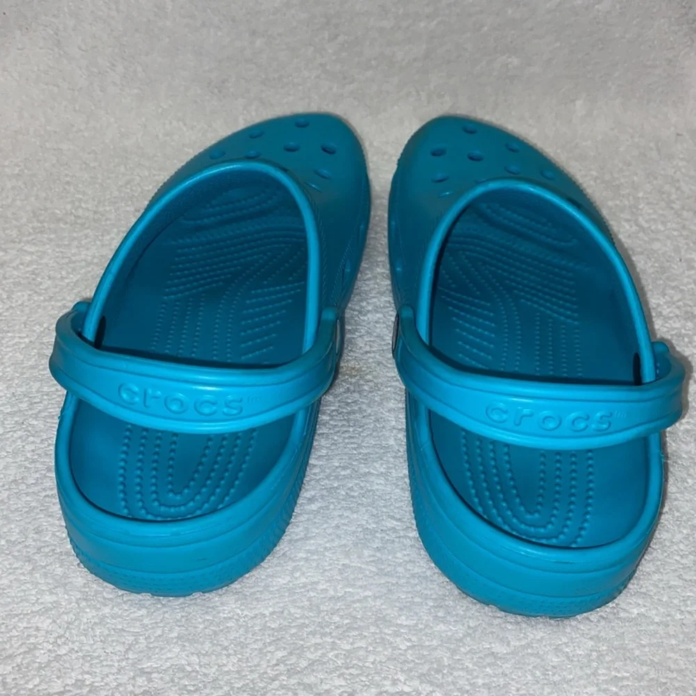 CROCS comfortable durable