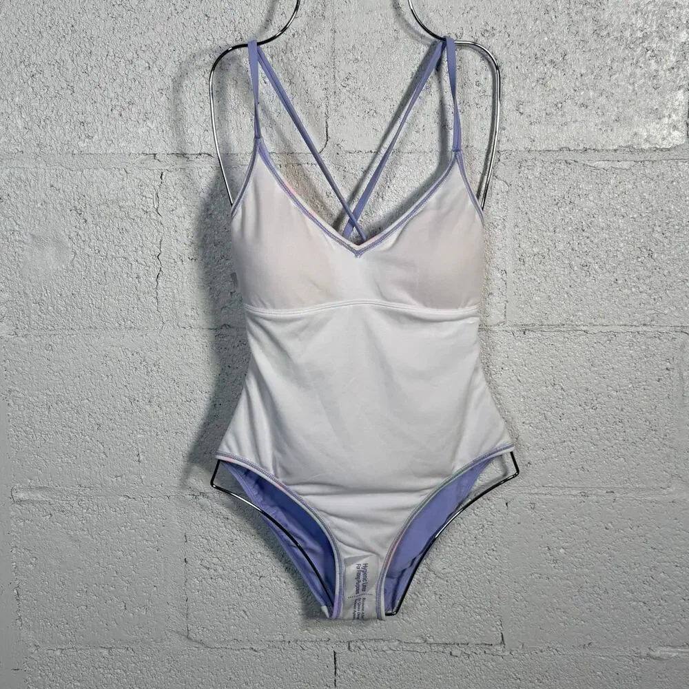 Salt + Cove moderate bottom