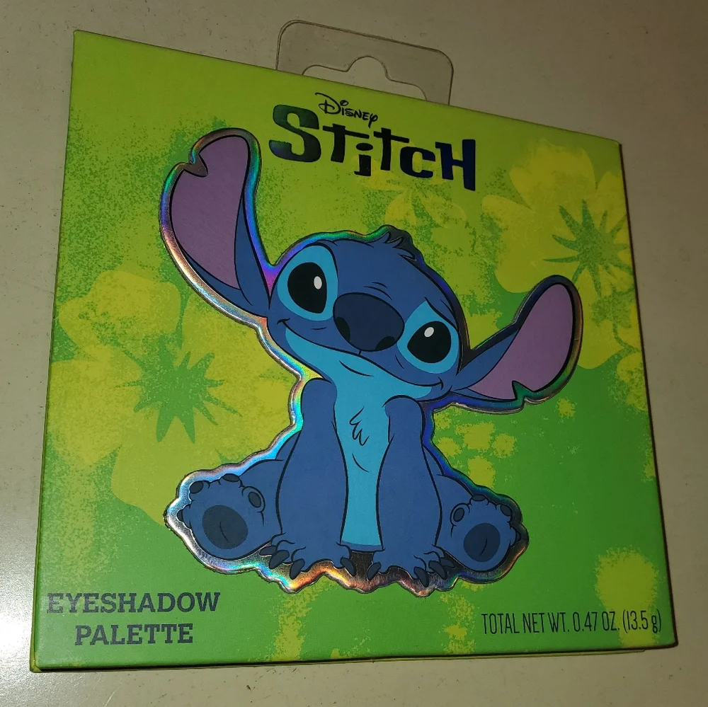 New Disney Stitch 12 Color Eyeshadow Mirror Palette