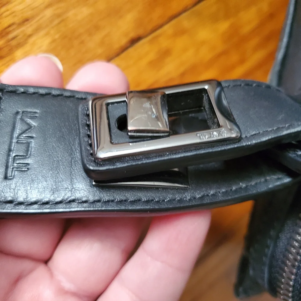 Tumi all measurements handles